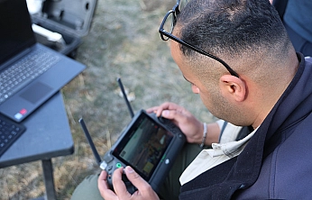 Kaybolan otizmli çocuk, termal dronlarla aranıyor