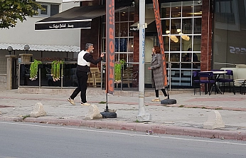 Malatya'da Tabancayla intihar girişiminde bulunan kadını polis son anda engelledi