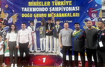 Minikler Taekwondo müsabakalarında Elazığ farkı