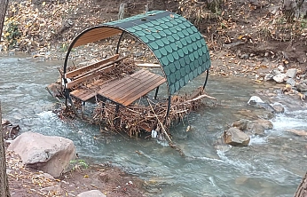 Palu'da sağanak yağış Teke Deresi'ni taşırdı