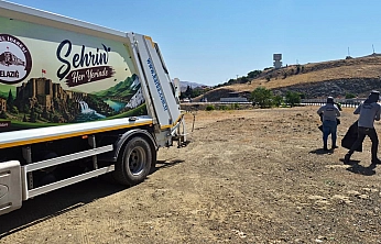 Pertek feribot güzergahından 4 ton atık çıkarıldı