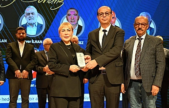Prof. Dr. Yasemin Açık'a İnönü Üniversitesi'nden plaket