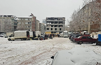 Soğuk hava da salı pazarı boş kaldı