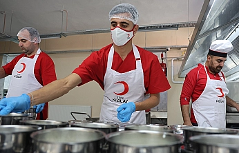 Türk Kızılay Elazığ Şubesi'nden 200 ihtiyaç sahibine sıcak yemek