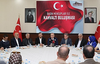 Vali Hatipoğlu gazetecilerle buluştu