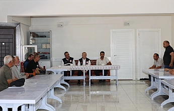 Vali Hatipoğlu, Gözebaşı Köyü'nde vatandaşlarla bir araya geldi