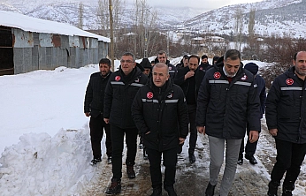 Vali Hatipoğlu, karla mücadele çalışmalarını inceledi
