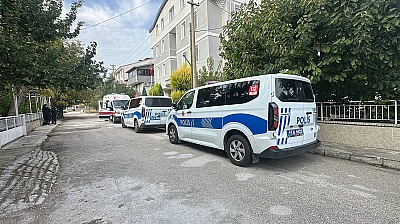 25 Yaşındaki genç yurt odasında ölü bulundu
