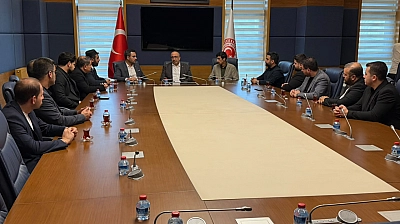 Açıkkapı TÜGVA'lı gençlerle TBMM'de bir araya geldi