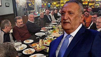 Ağar: 'Devlet meselesi o kadar kalabalık masada mı konuşulur'