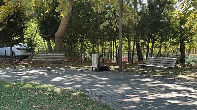 Cami parkındaki bankta şüpheli ölüm