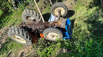Devrilen Traktörün Altında Kalan Sürücü Hayatını Kaybetti