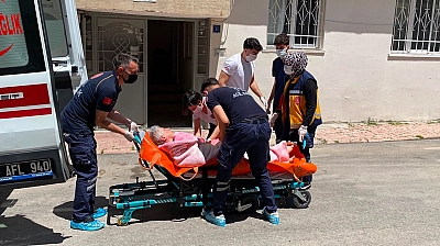 Elazığ'da evde korkutan olay: İki kız kardeş hastaneye kaldırıldı