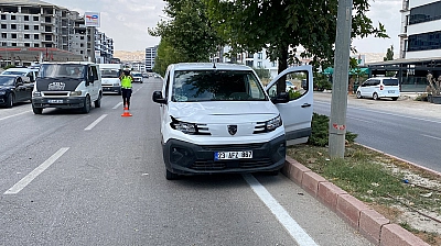Elazığ'da feci kaza: Kadın ağır yaralandı