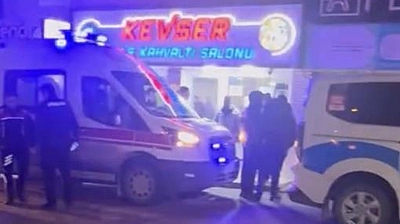 Elazığ'da sokaklar karıştı! Bıçaklar çekildi