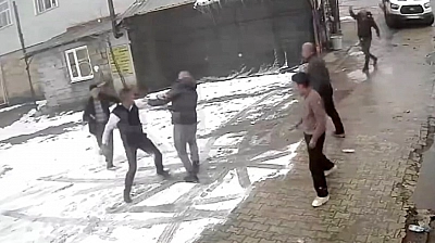 Elazığ'daki kavga, tuvaletini duvara yapan yolcu nedeniyle çıkmış