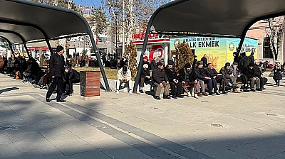 Emekli bayram ikramiyeleri kalkıyor