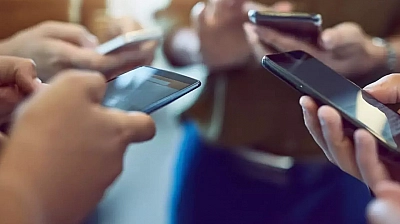 Gece yarısı telefonlara gelen mesaj keyif kaçırdı! 54 bin lira ödemek zorundalar