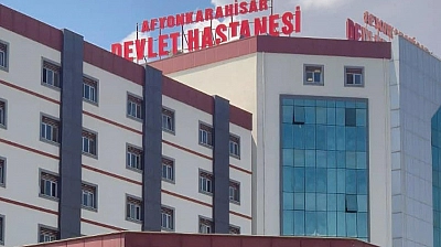 Hastanede doktorlar arasında kavga: Kadının eşi doktora saldırdı