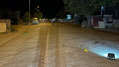 İki esnaf arasındaki tartışma silahlı kavgaya dönüştü: 13 yaralı
