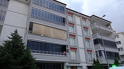 İş adamı evinde ölü bulundu
