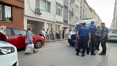 Sokakta Düşen Yaşlı Adam Evinin Kapısında Hayatını Kaybetti
