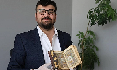 200 yıllık altın tezhipli Kur'an-ı Kerim'i Cumhurbaşkanı'na hediye etmek istiyor