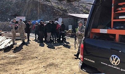 Alacakaya'da maden ocağında göçük: Göçük altına kalan işçiyi kurtarma çalışmaları sürüyor