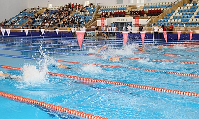 Analig yüzme heyecanı Elazığ'da yaşandı