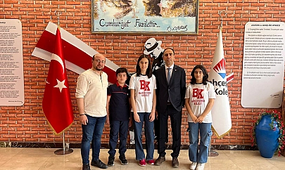 Bahçeşehir Koleji'nden büyük başarı
