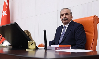 Bir Sırrı geçti dünyadan