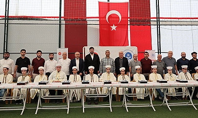 Elazığ'da 22 hafız için 22 pasta kesildi
