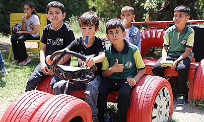 Elazığ'da çocuklar Geri Dönüşüm Parkı'nda doyasıya eğlendi