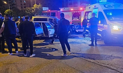 Elazığ'da feci kaza: 3 yaralı