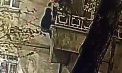 Elazığ'da korku dolu gece: Su borusuna tırmanıp eve girdi