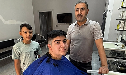 Elazığ'da kuaförlerde bayram yoğunluğu
