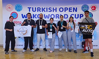 Elazığlı sporcular Antalya'da madalyaları topladı
