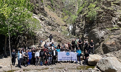 Karanlık Dere Kanyonu'nda doğa yürüyüşü düzenlendi