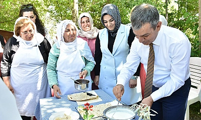 Milletvekilleri Erol Keleş ve Ejder Açıkkapı, Hünerlerini Sergiledi