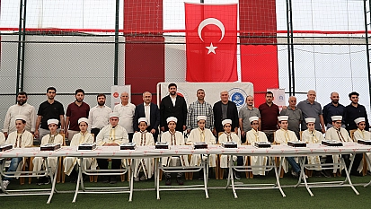 Elazığ'da 22 hafız için 22 pasta kesildi