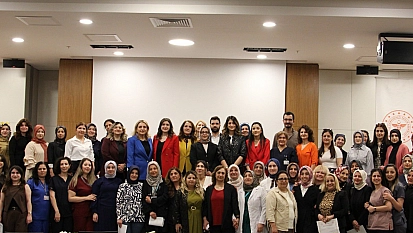 Elazığ'da 'Ebeler Günü' kutlandı