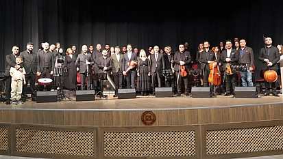 Fırat Üniversitesi'nde akademisyenler korosu sergilendi