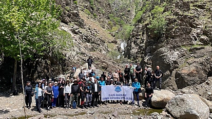 Karanlık Dere Kanyonu'nda doğa yürüyüşü düzenlendi