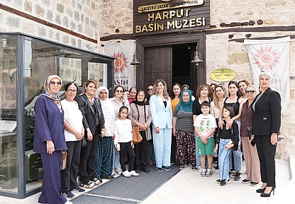 Elazığ Belediyesi Kadın Meclisi'nden Esentepe Mahallesi sakinlerine tanıtım gezisi