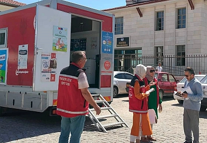 Mobil Sosyal Hizmet Aracı Elazığ'da vatandaşlarla buluşuyor