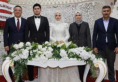Yatkın ve Şeker ailelerinin mutlu günü