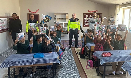 Bingöl'de jandarmadan öğrencilere trafik eğitimi