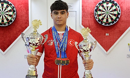 Elazığ'da Hobi olarak başladı, 14 yaşında dünya şampiyonu oldu