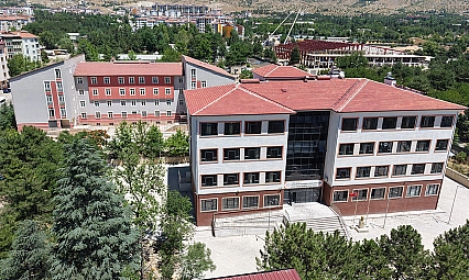 Elazığ'da öğretmenler yaz tatilini okula verdi: Gönüllü tadilat seferberliği