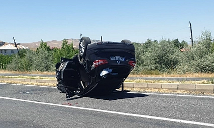 Elazığ'da trafik kazası: 3 yaralı